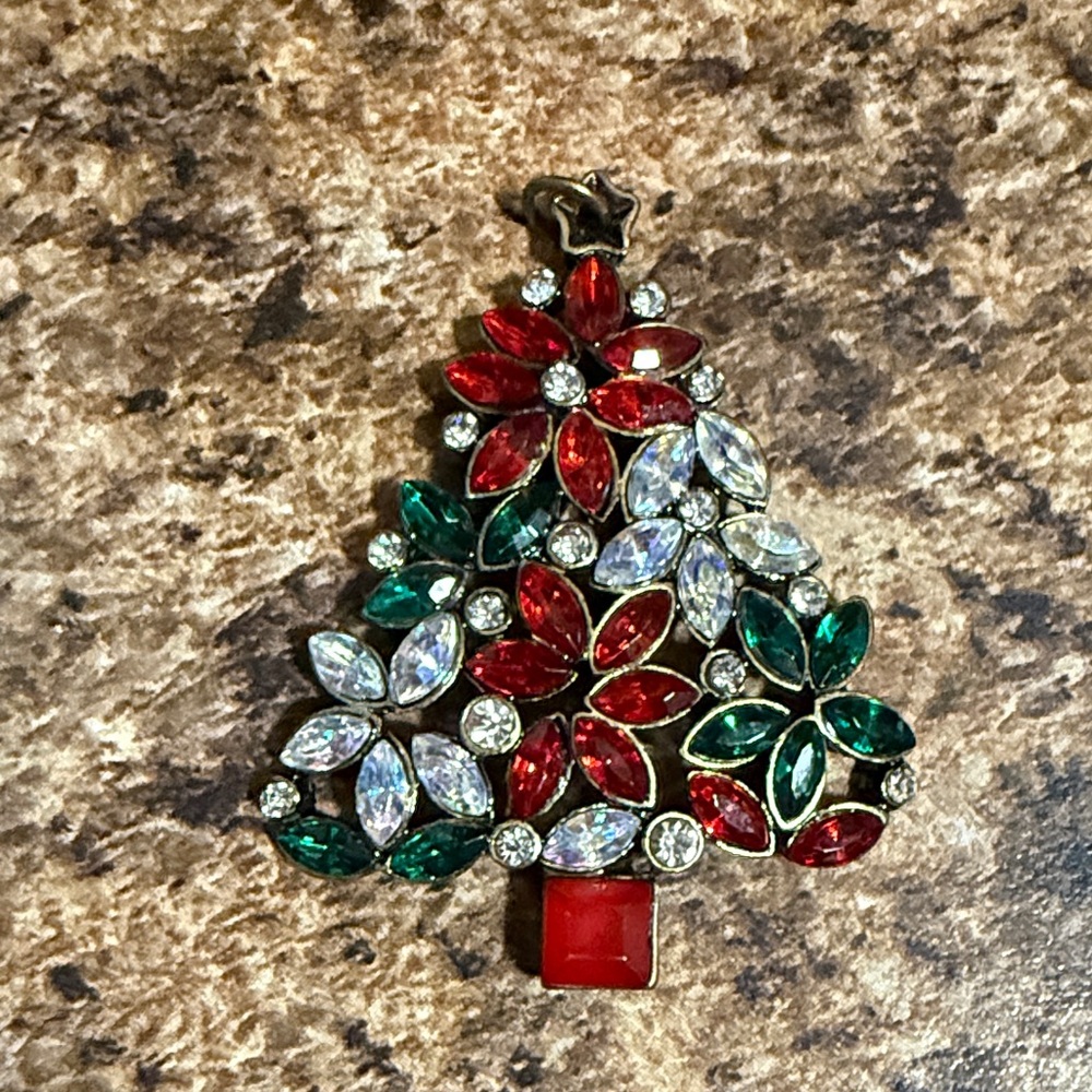 Festive Crystal Christmas Tree Pendant